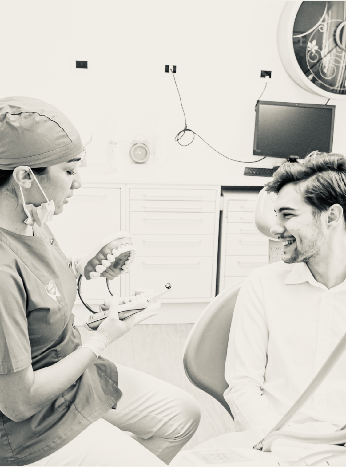 pulizia e sbiancamento dei denti per una corretta igiene orale presso lo Studio Sabiu a San Giovanni Suergiu
